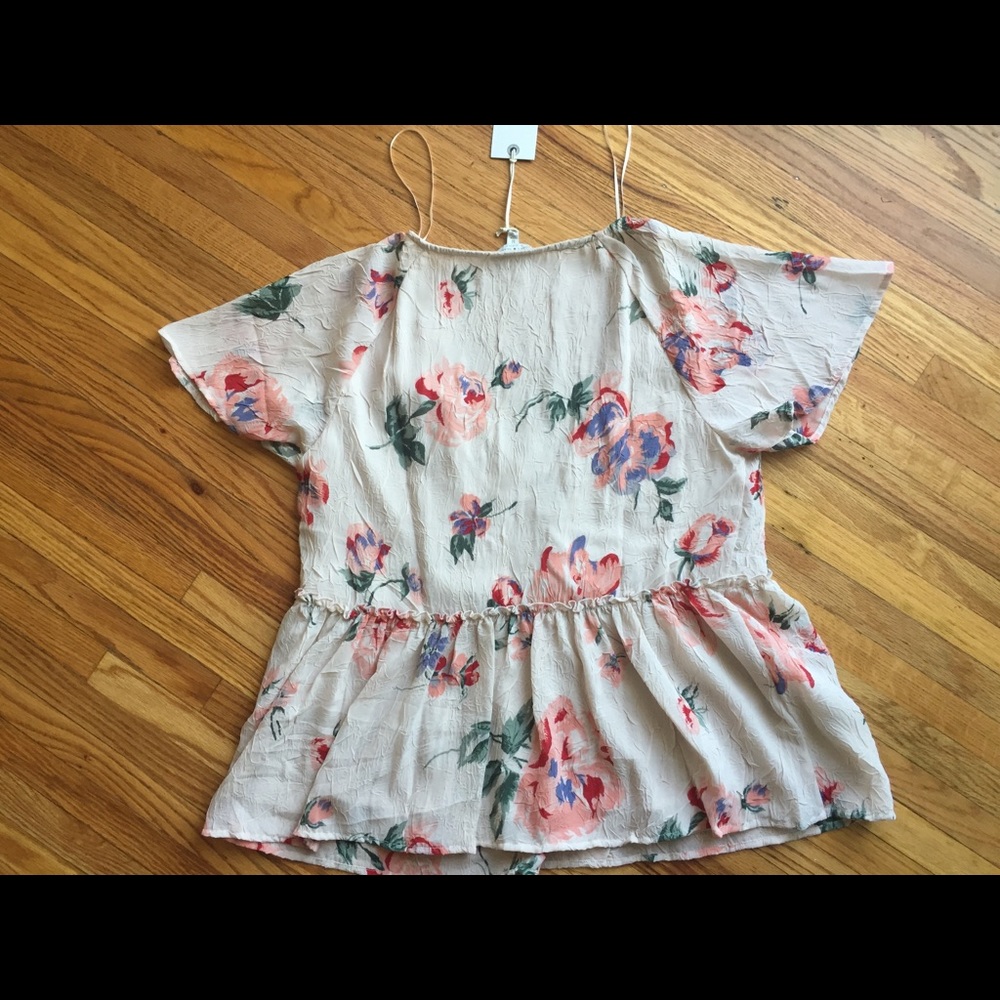 Lucky Brand Floral Flutter Top - Picture 6 of 6